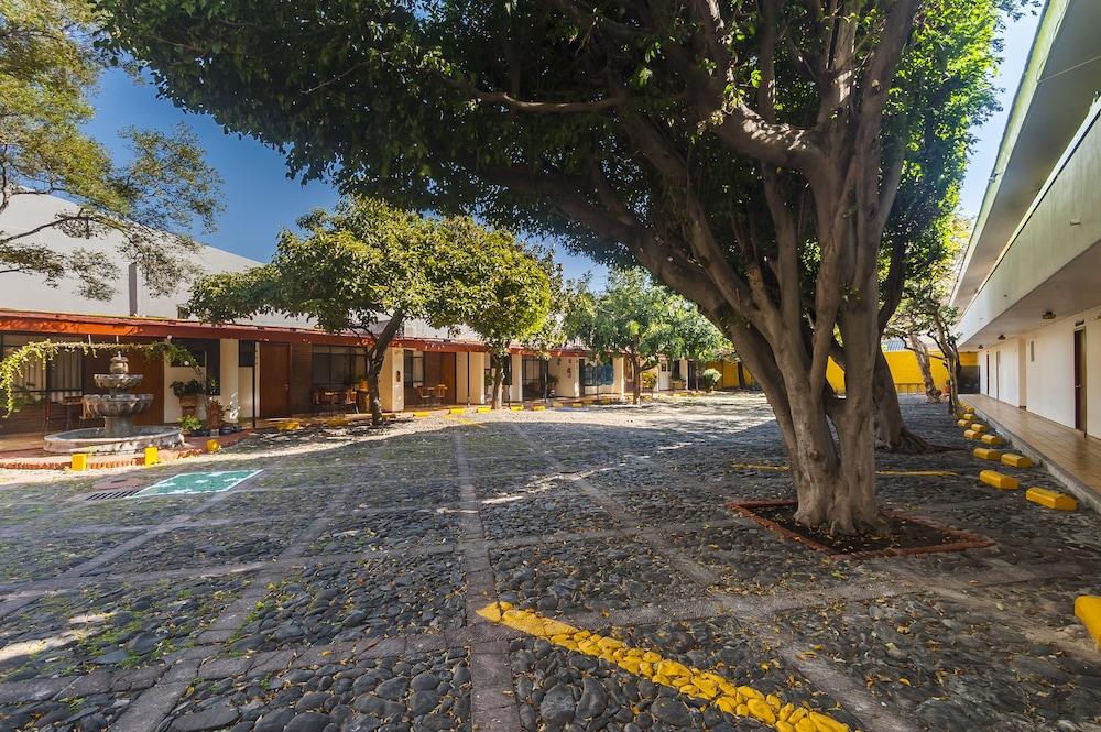 Hotel Isabel Guadalajara Ngoại thất bức ảnh